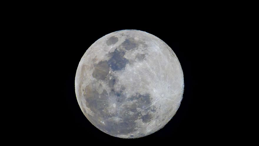 ¿Cómo llegó la Luna a tener dos hemisferios tan distintos? El estudio chino apunta a un impacto devastador
