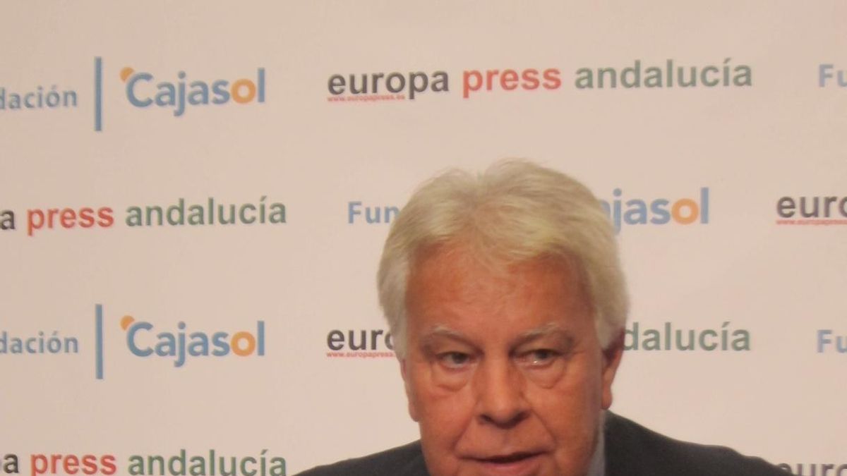 González no piensa que Pujol sea "un corrupto" y lo ve en "una operación de cobertura" hacia sus hijos