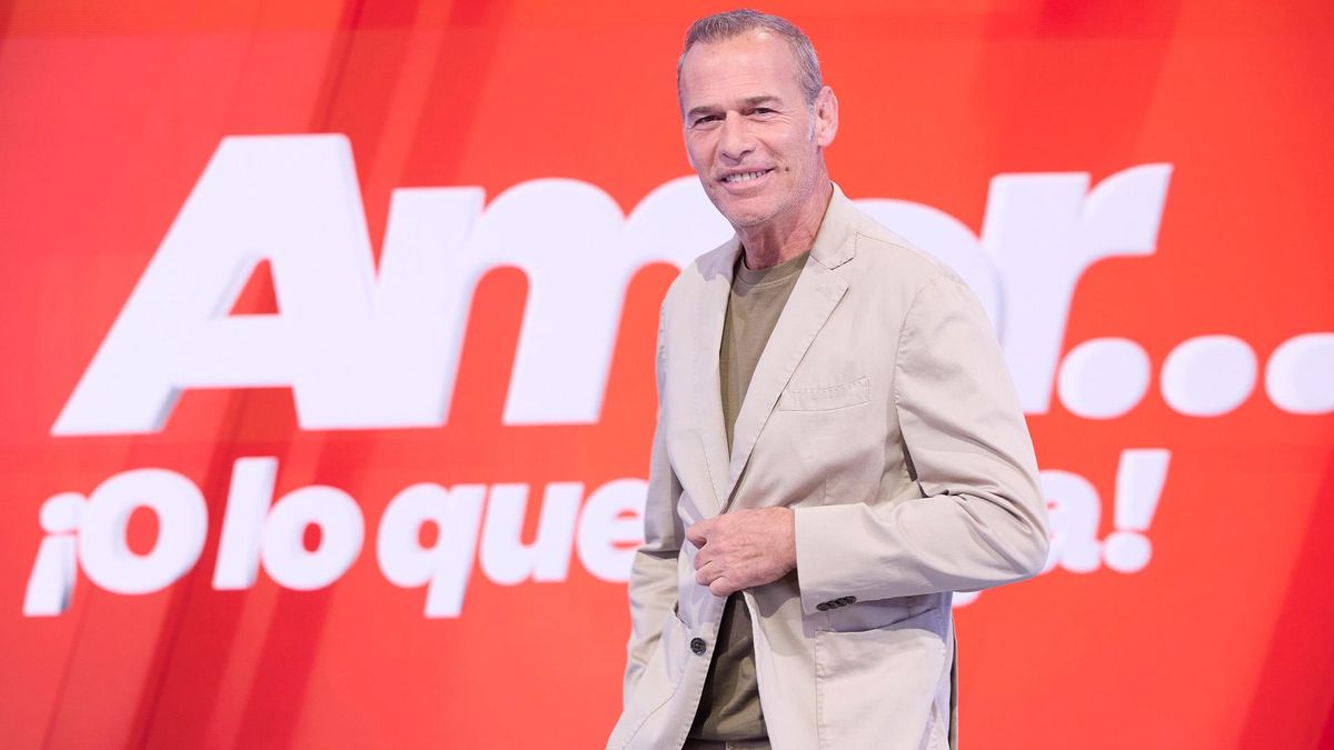 Carlos Lozano, presentador de 'Amor o lo que surja'