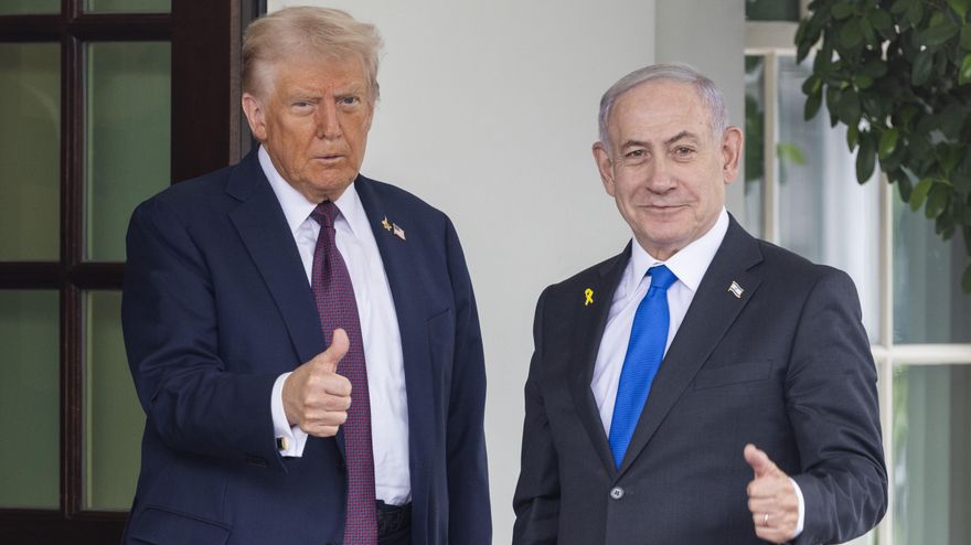 Donald Trump (i) y Benjamin Netanyahu, en la entrada de la Casa Blanca.