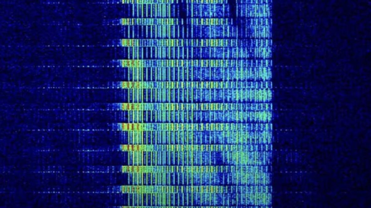 El sonido es estable hasta que, sin motivo aparente, empiezan los mensajes