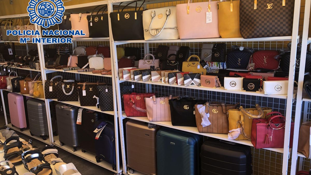 Los detenidos por comercializar con artículos falsificados cometieran un delito contra la propiedad industrial.