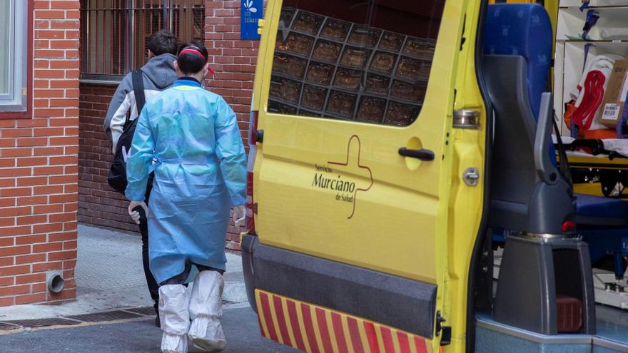 Cuatro fallecidos y 385 positivos por covid en Murcia en las últimas 24 horas