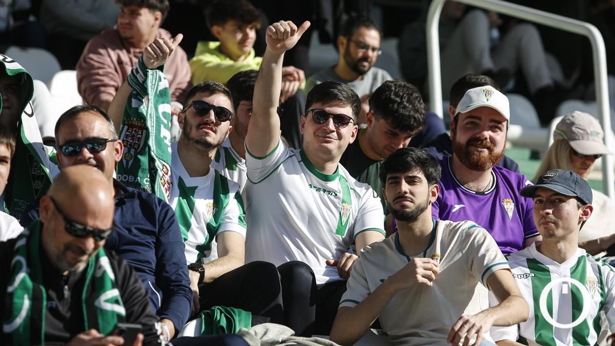 Grada Blanquiverde del Córdoba CF - SD Huesca