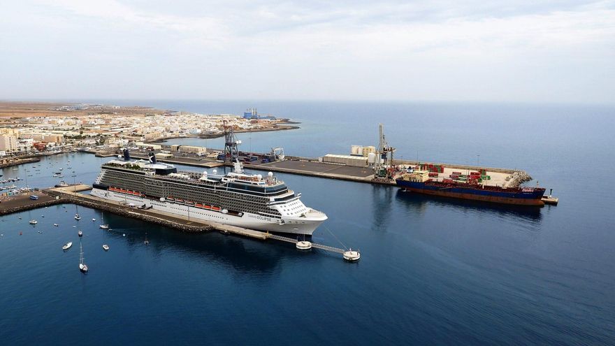 El sector agrario de Canarias se niega en pleno al imposible de un ‘Crecer juntos’ con Marruecos por la ruta a Tarfaya