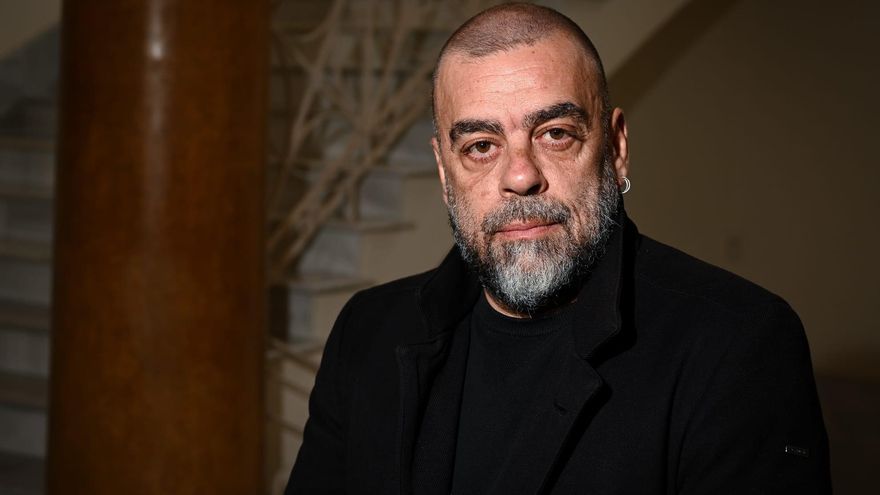 Ramón Lluís Bande: "Quiero volver a exhumar las ideas políticas que metieron los cuerpos en las fosas comunes"