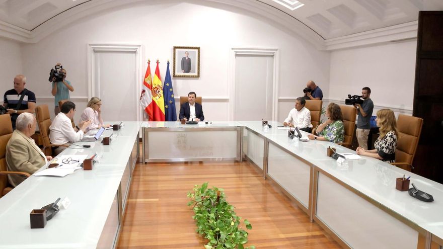 El Gobierno de Mañueco dice ahora que el muerto en el incendio de León era un vecino que actuaba por su cuenta