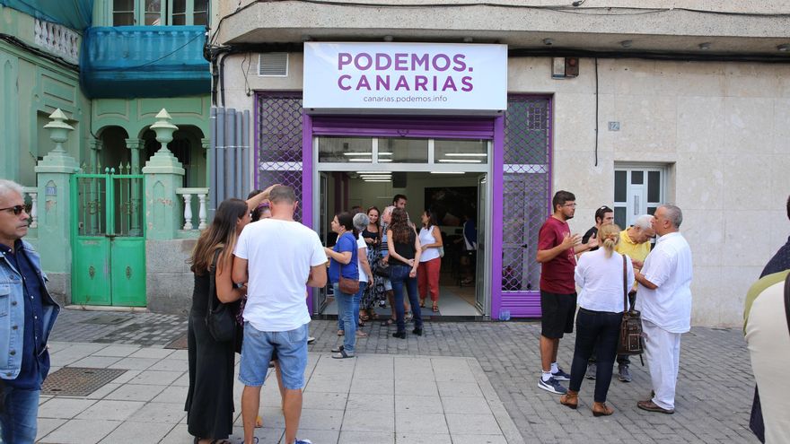 Podemos expulsa a 14 militantes, entre ellos un consejero de Fuerteventura, que se dieron de baja "en bloque" de la lista al Parlamento de Canarias