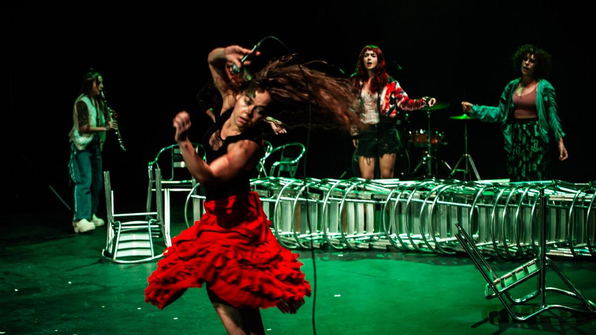 Rocío Molina se erige en la diosa del flamenco con 'Calentamiento'