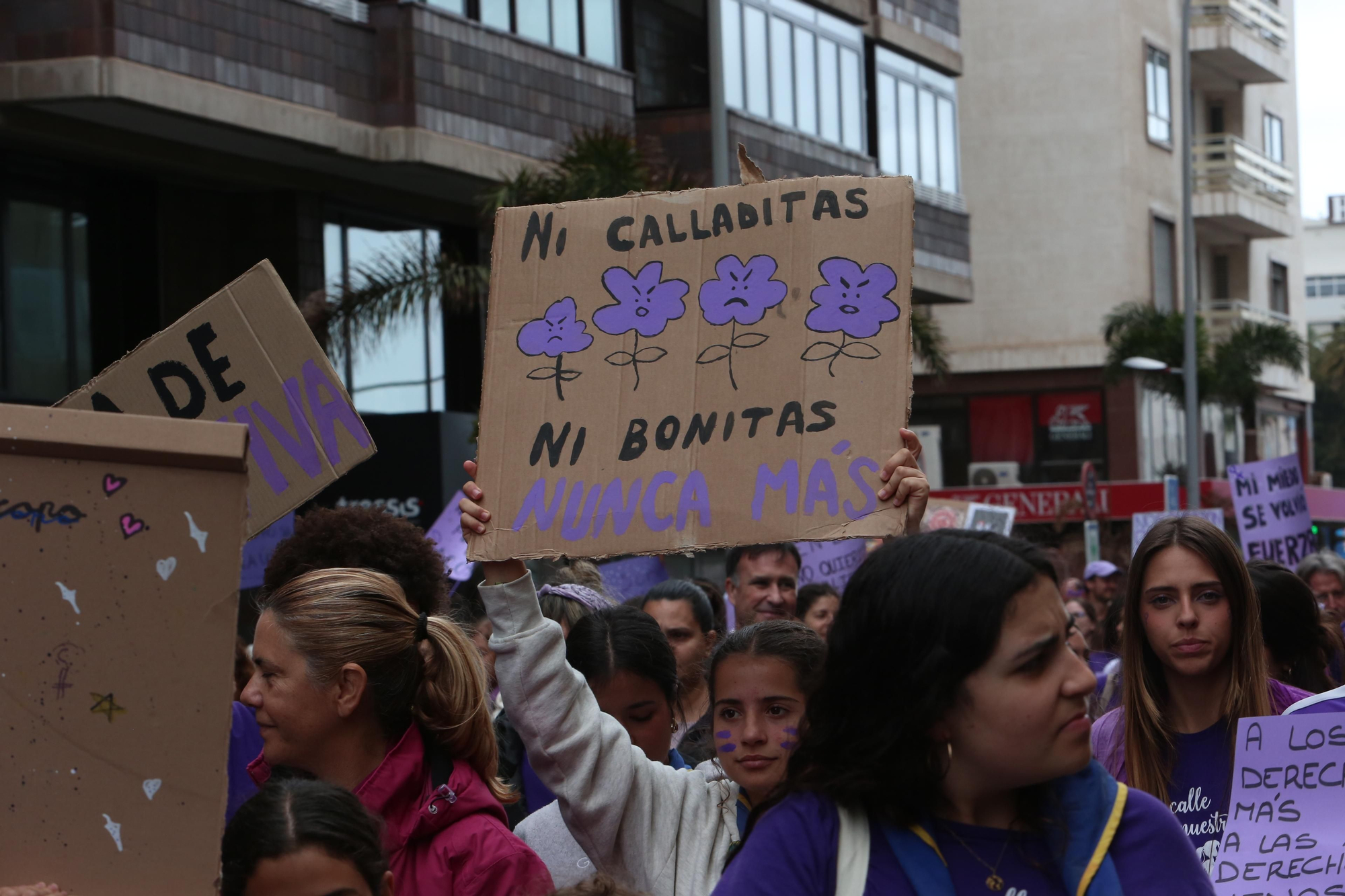 Así se vivió la manifestación por el 8M en Gran Canaria