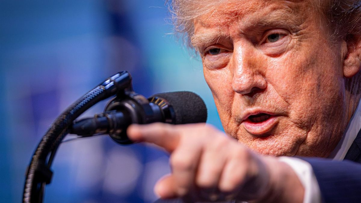 Entrevista exclusiva (y falsa) a Donald Trump