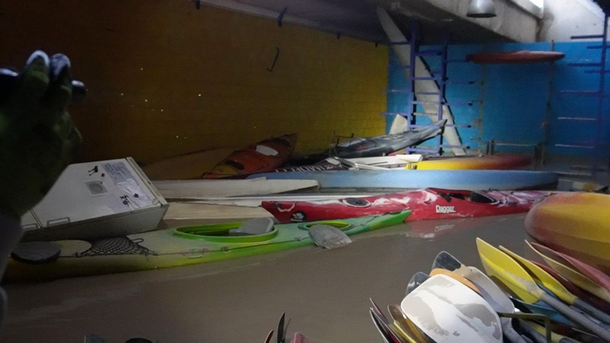 El Club de Piragüismo de Córdoba evalúa los daños tras la crecida del río Guadalquivir en el Centro Náutico