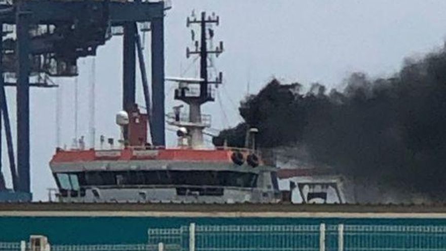 La Conselleria de Emergencia Climática planteará al Puerto de Valencia un convenio para controlar la calidad del aire