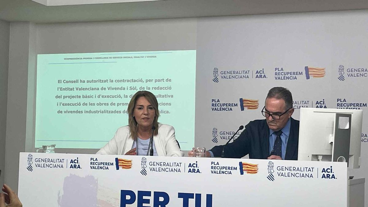 La portavoz del Consell, Susana Camarero, junto al vicepresidente José Gan Pampols.