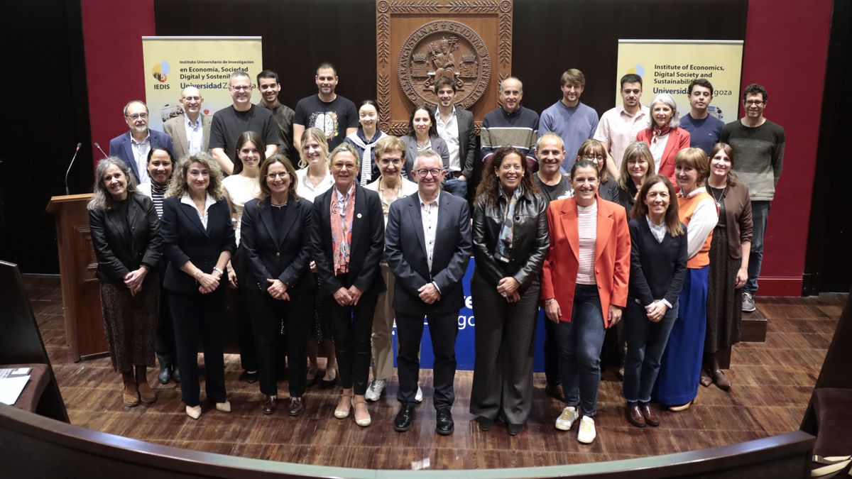 Más de 250 investigadores analizan en Zaragoza los grandes desafíos sociales y económicos actuales