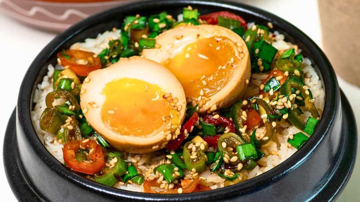 Huevos “droga”, receta de un plato que debe su nombre a lo adictivo que es en Corea