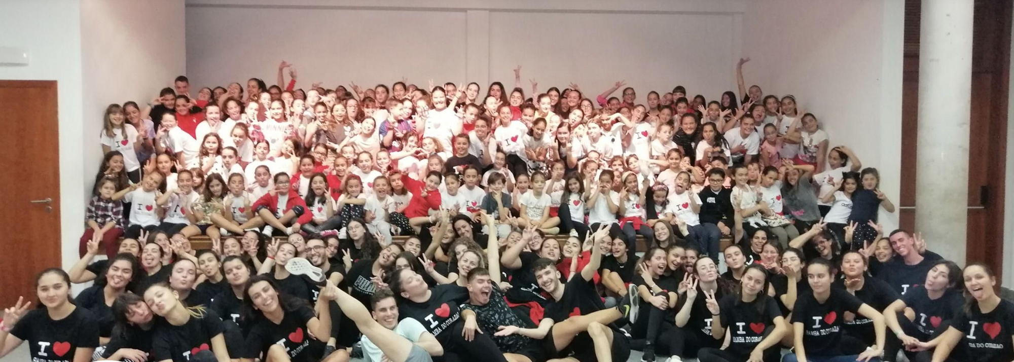 Integrantes de la comparsa Samba do Corazao.