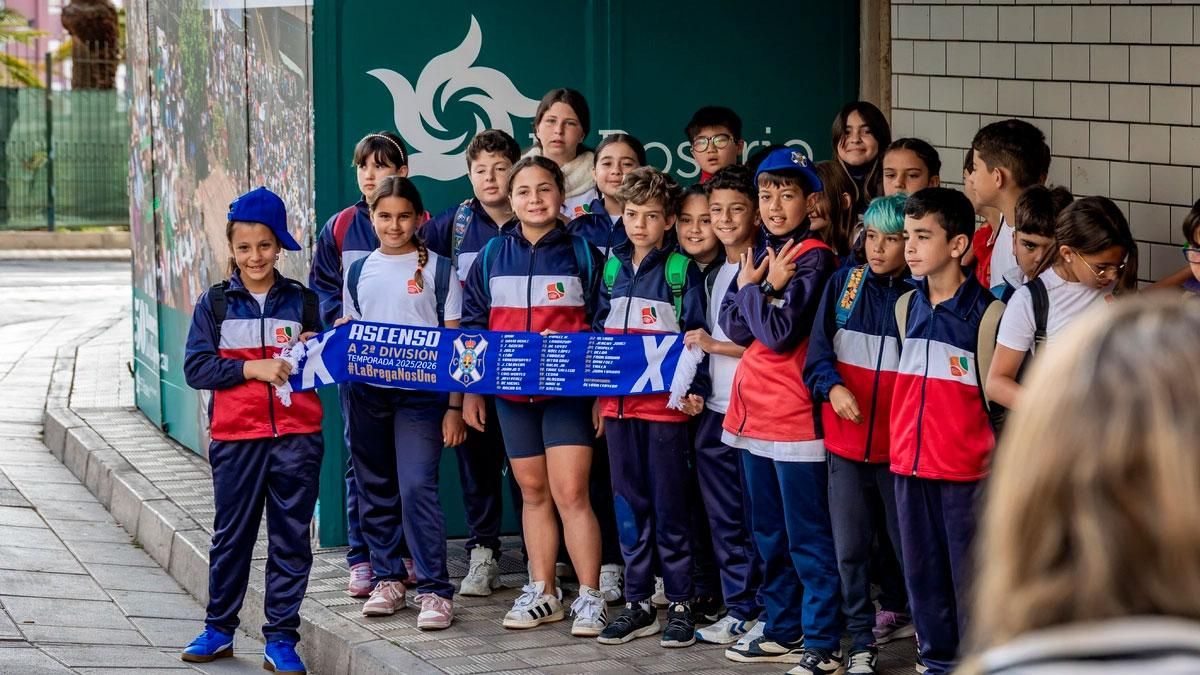 El CEIP Ernesto Castro Fariñas, de Tacoronte, protagonista de la 37.ª jornada del proyecto ‘CD Tenerife: Seña de Identidad’