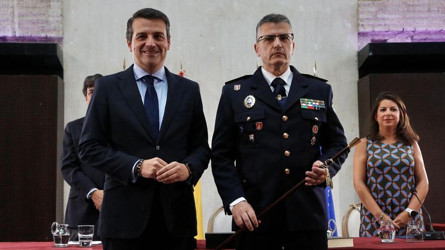 La toma de posesión del nuevo jefe de la Policía Local de Córdoba, en imágenes