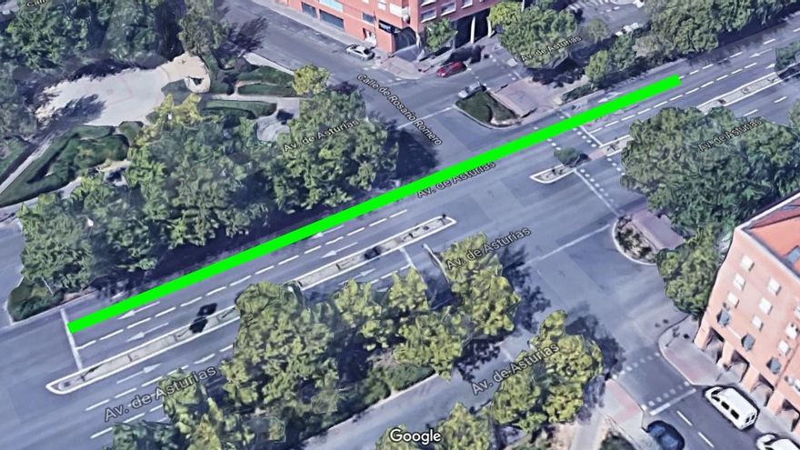 El Ayuntamiento de Madrid pintará un pasillo "avanzamoto" en una avenida con ocho carriles y sin vías ciclistas