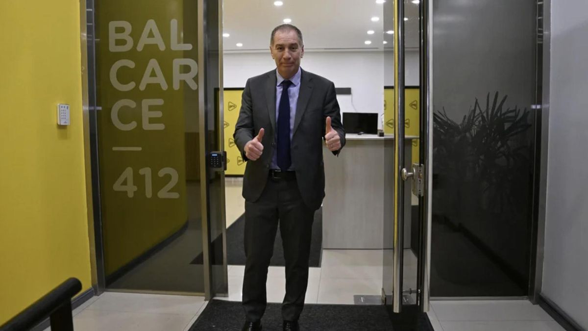 Santilli viaja a Corrientes y Misiones para buscar apoyos a la reforma laboral