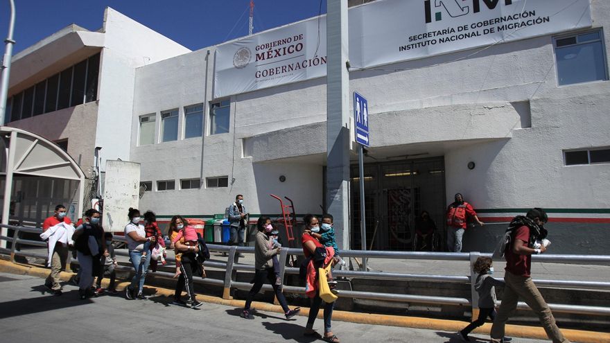 La OIM frena acompañamiento de migrantes bajo programa "Permanecer en México"