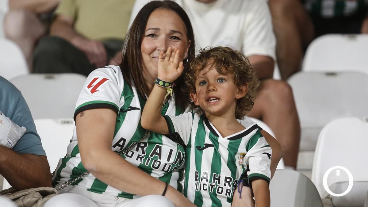 Grada Blanquiverde del Córdoba CF - CD Castellón