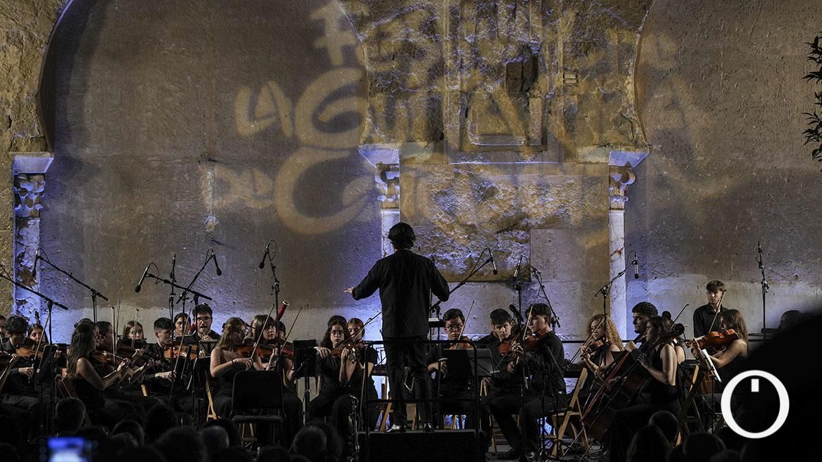 El concierto de la Orquesta Joven de Córdoba y Álvaro Toscano, en imágenes