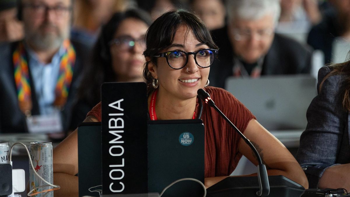 La negociadora por Colombia, Daniela Durán, en su intervención en la plenaria oficial de la COP30. Foto: cortesía © UN Climate Change/Kiara Worth