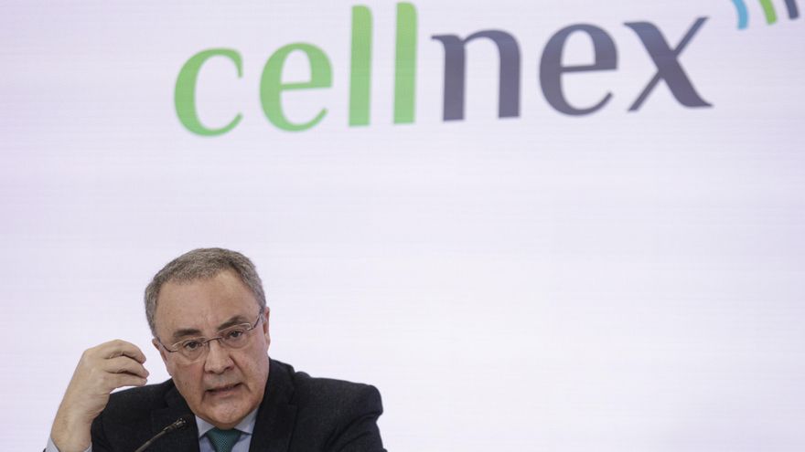Cellnex dispara los ingresos un 58% en 2021 pero pierde 351 millones
