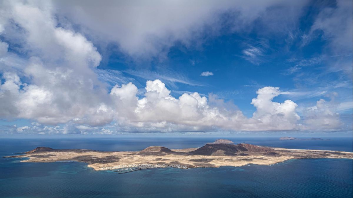 Ecologistas en Acción insta a suprimir las excursiones turísticas a motor en La Graciosa