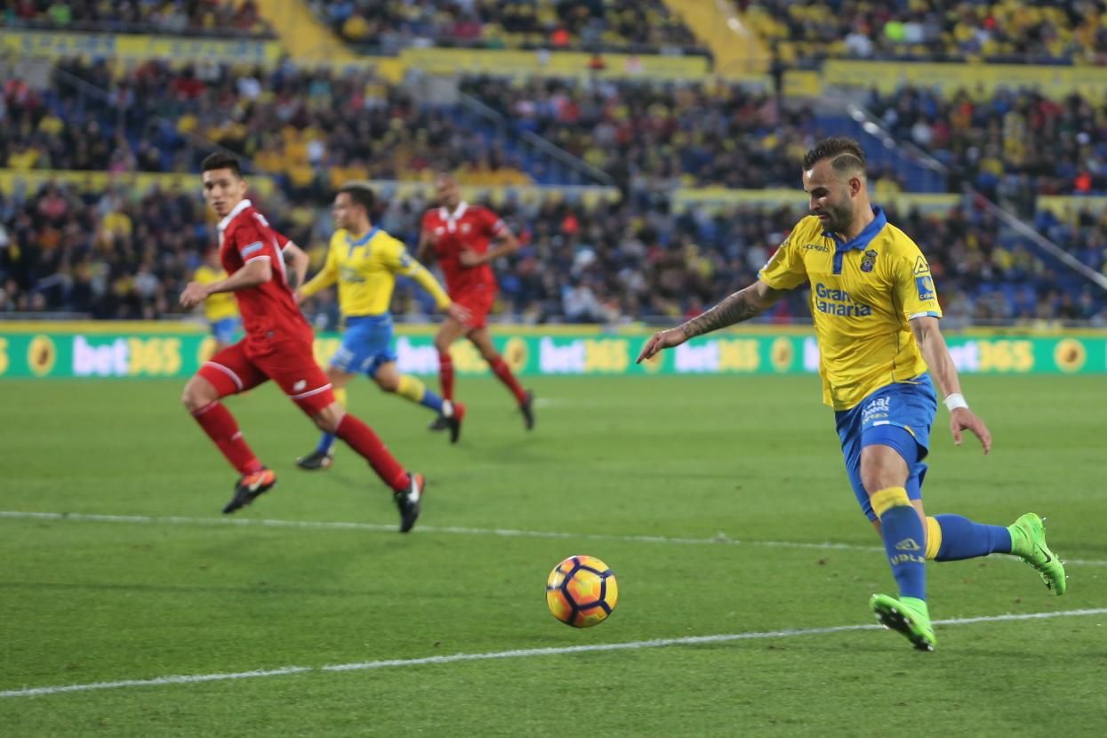 Imagen del partido entre la UD Las Palmas y el Sevilla FC. Alejandro Ramos.