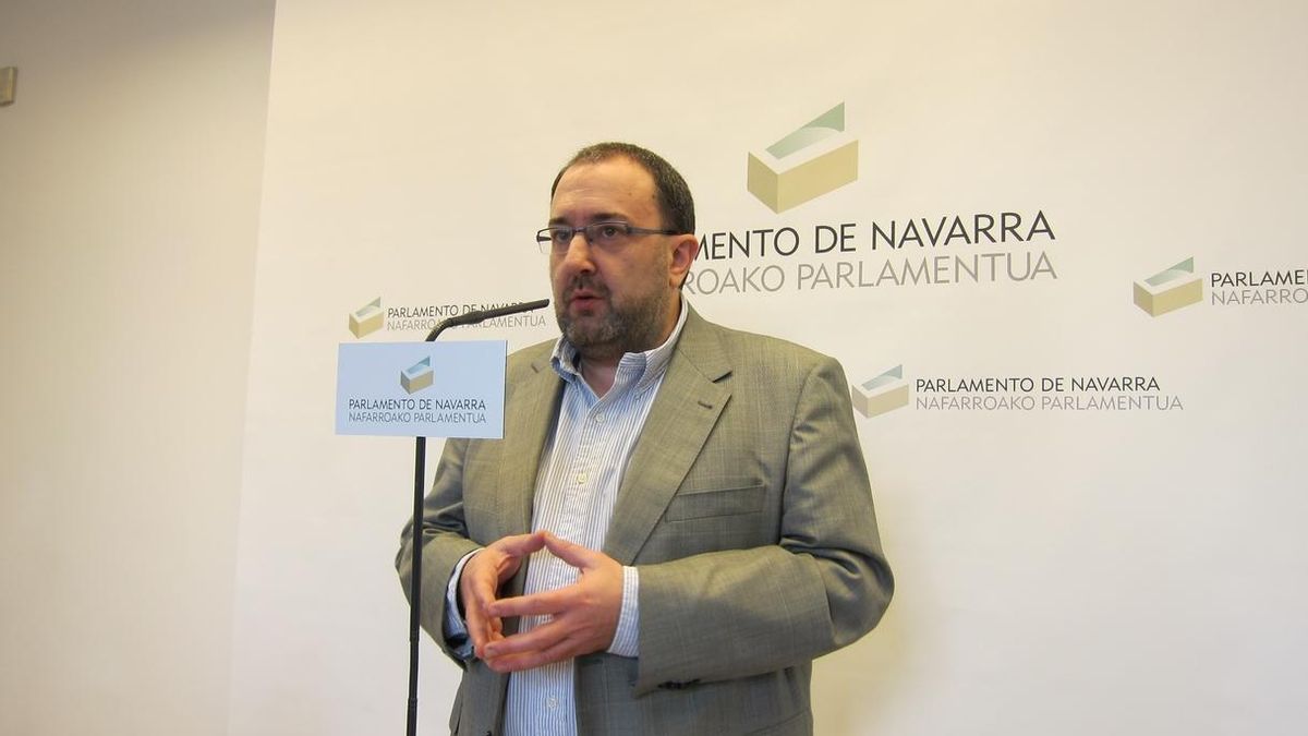 Nuin defiende un Gobierno "centrado" en lo social, que no estará dedicado "ni a españolizar ni a abertzalizar"