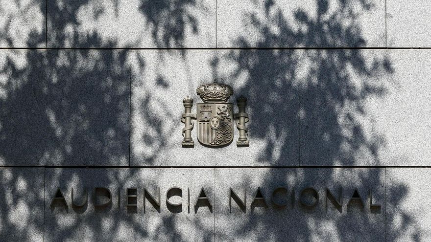 El juez abre un sumario contra el empresario español acusado de traficar con diamantes de sangre de Sierra Leona