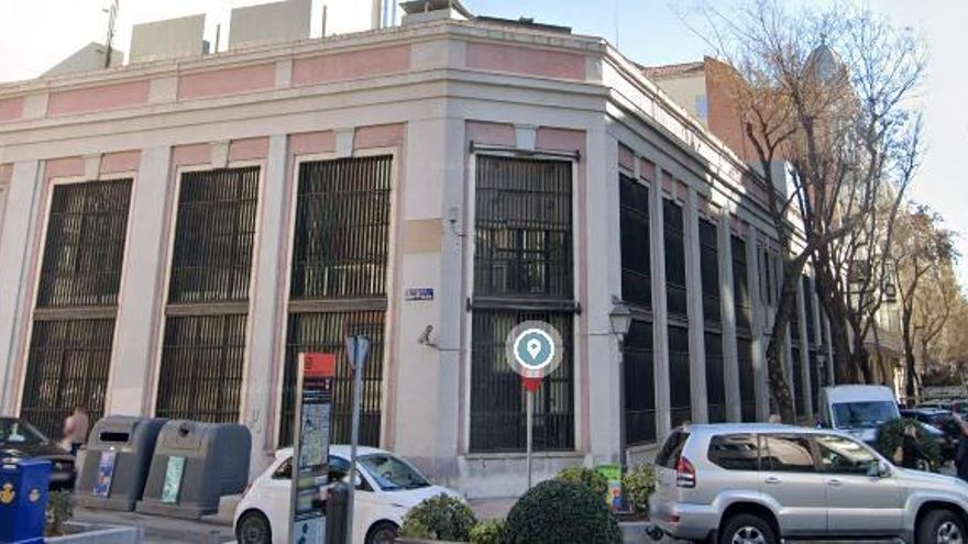Demolida la estación telefónica más antigua de Madrid en el barrio de Salamanca