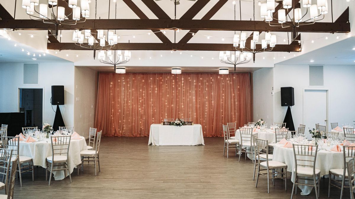 Imagen de un salón de celebraciones | FREEPICK