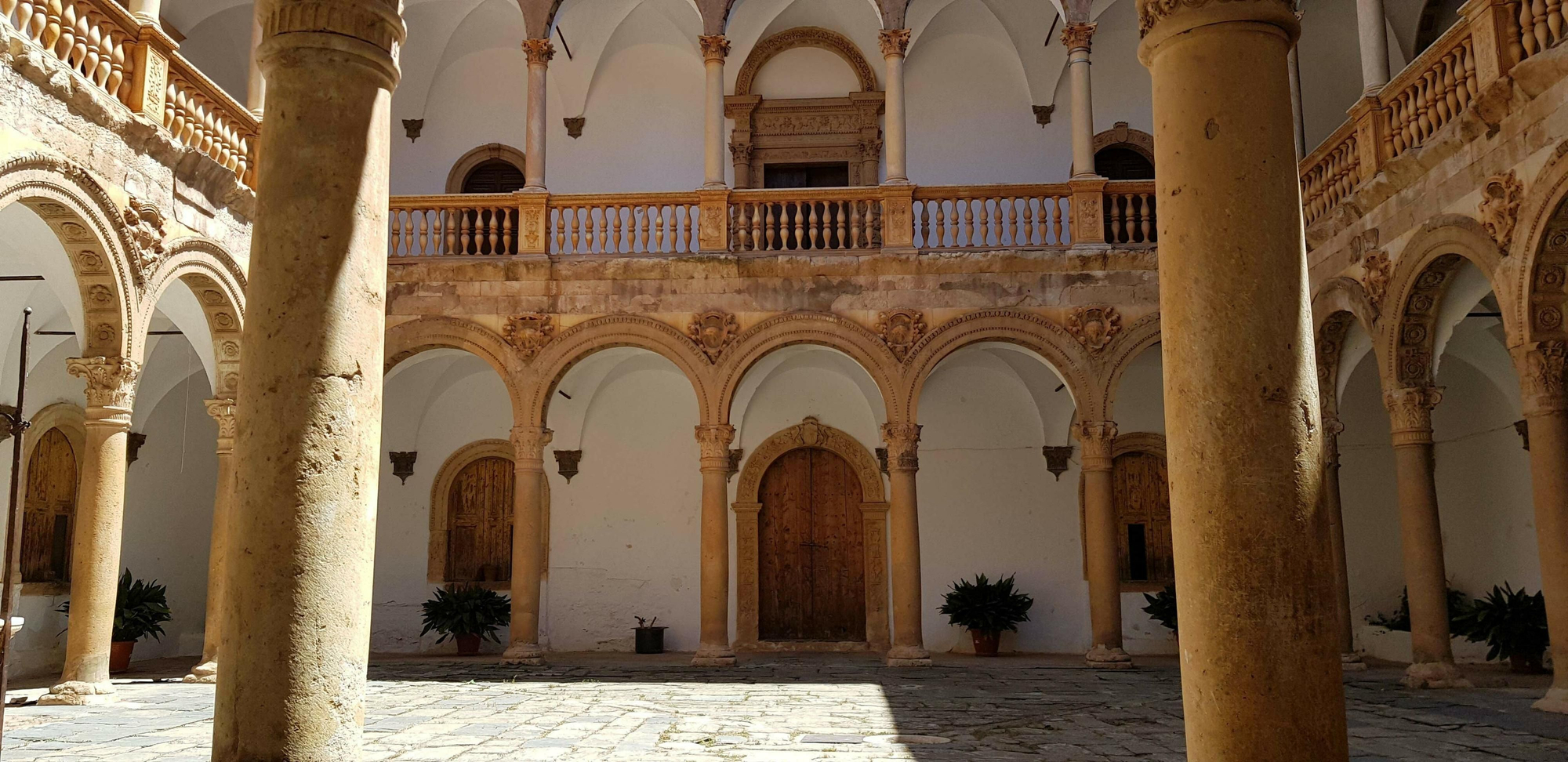 TVE empeiza a rodar 'Inés del Alma Mía' en estos ocho parajes espectaculares