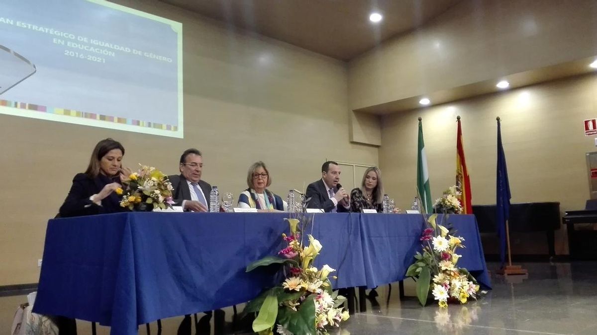 El nuevo Plan de Igualdad refuerza medidas para erradicar la violencia de género y el sexismo a través de la coeduación