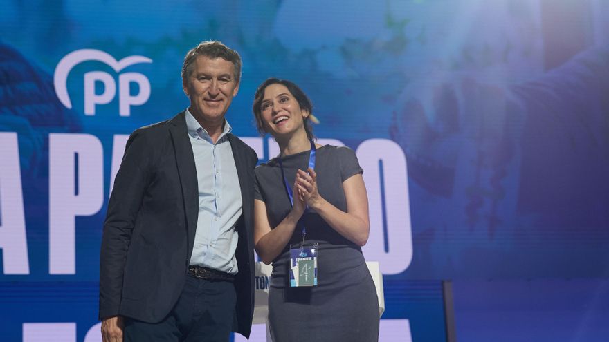 Archivo - El presidente del PP, Alberto Núñez Feijóo, y la presidenta de la Comunidad de Madrid, Isabel Díaz Ayuso