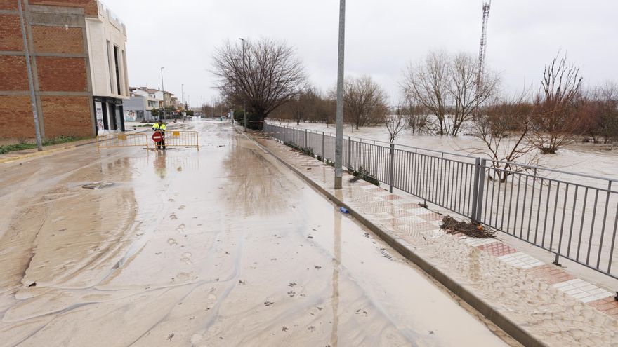 Zonas inundadas por las intensas lluvias de las últimas jornadas próximas en la localidad de Huertor Tájar.