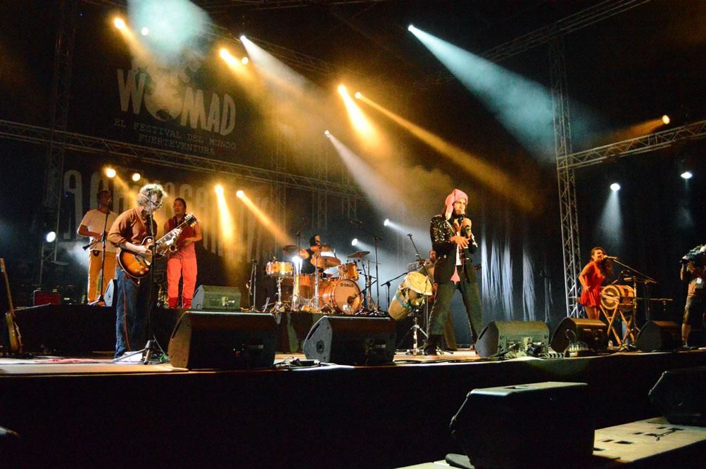 Actuación de La Chiva Gantiva en el Womad Fuerteventura | Iago Otero Paz