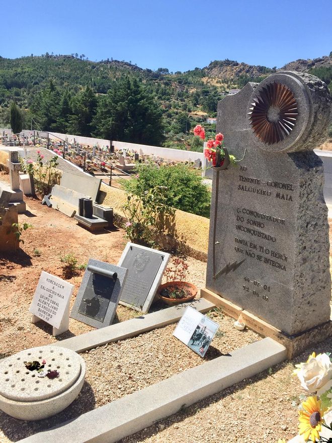 Tumba del militar en Castelo de Vide, agosto 2020