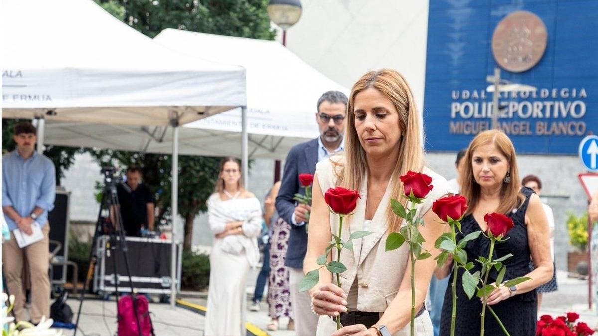 Homenaje institucional en Ermua a los asesinados por ETA Miguel Ángel Blanco y Sotero Mazo