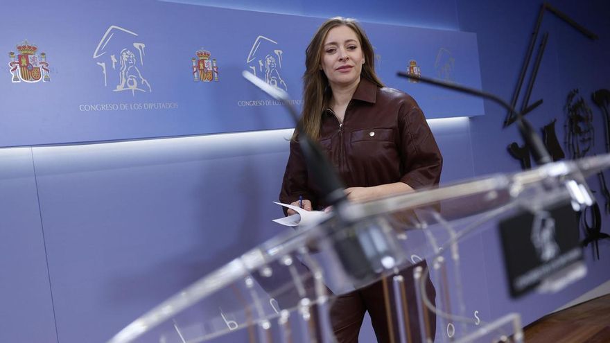 Ester Muñoz antes de una rueda de prensa en el marco de la reunión de la Junta de Portavoces, este martes en el Congreso de los Diputados.