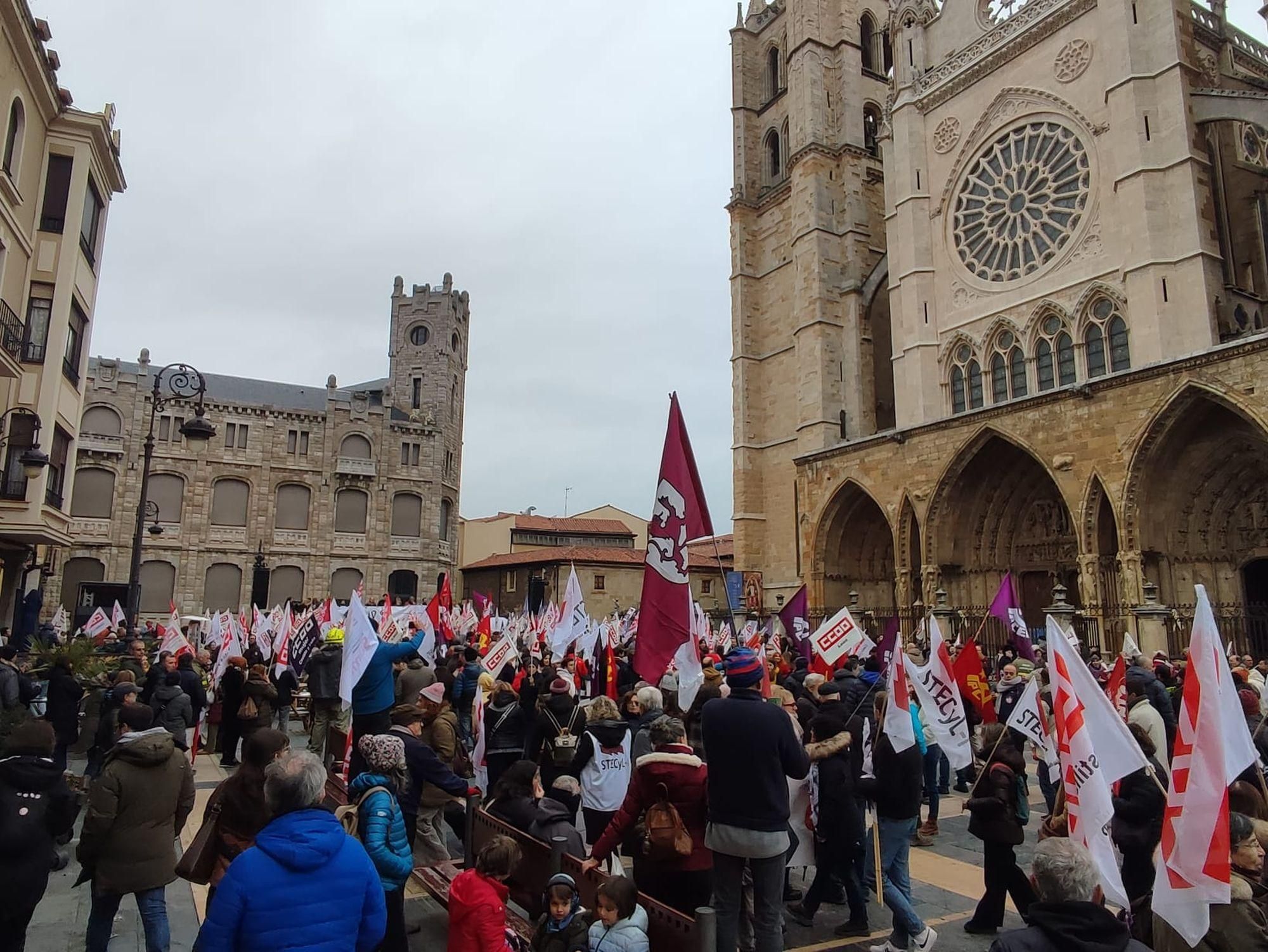 Manifestación en León contra las políticas de incendios forestales de la Junta
