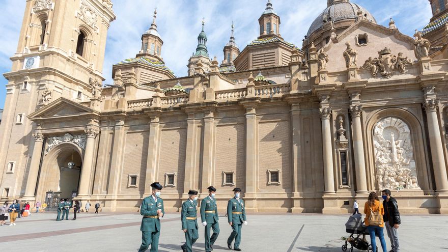 Zaragoza asume resignada que mañana no comenzarán las fiestas del Pilar