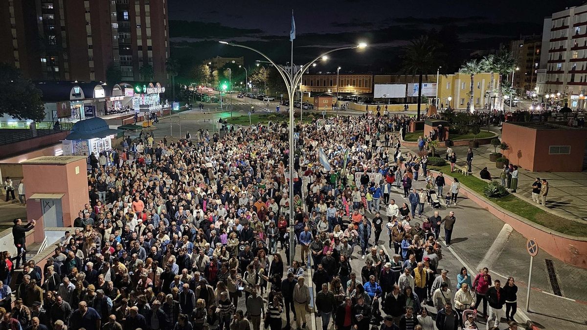 Manifestación en La Línea hace meses para reclamar el acuerdo ahora cerrado.