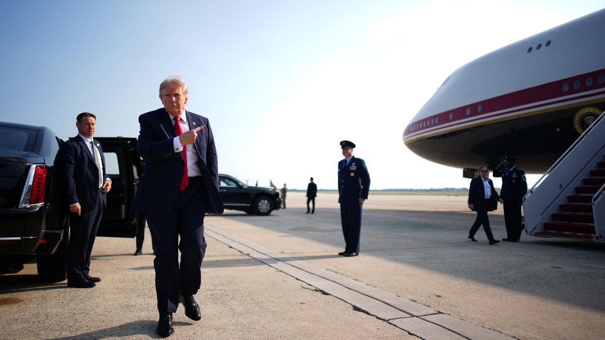 Trump estrena el Air Force One de 400 millones de dólares regalado por Qatar