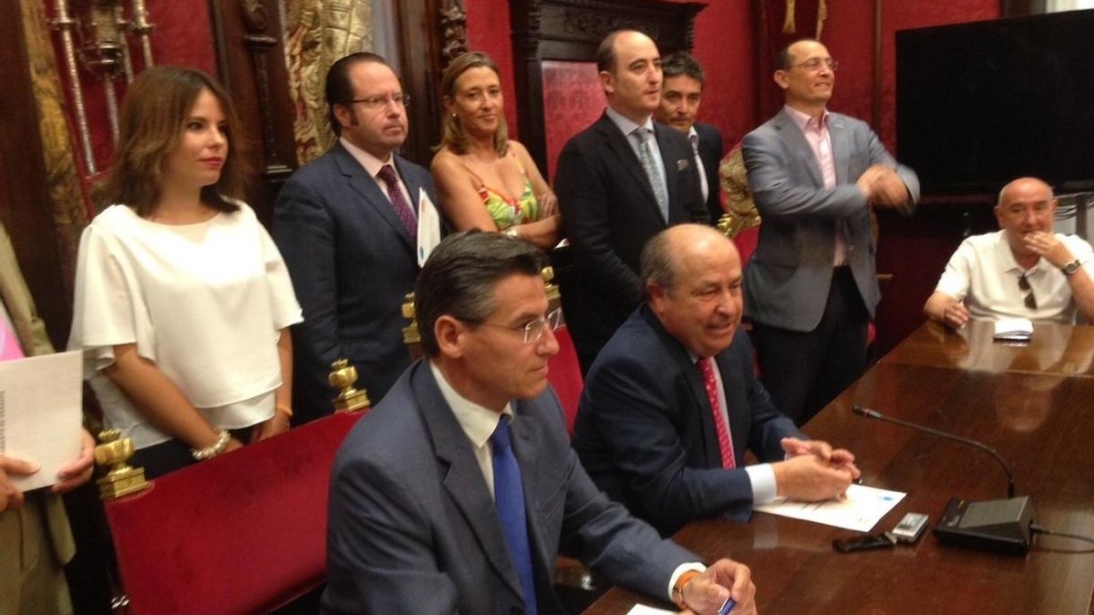 Salvador y Torres Hurtado cerraron en junio un acuerdo que permitió la investidura del popular