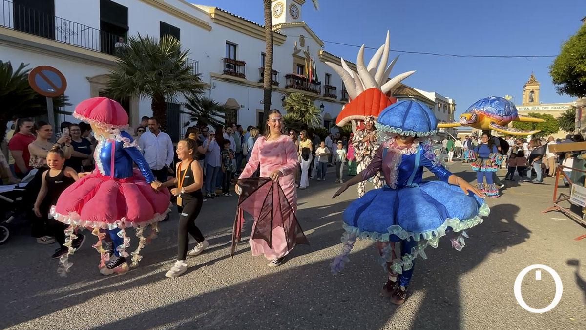 El mundo marino emerge en las Calles en Flor de Cañete
